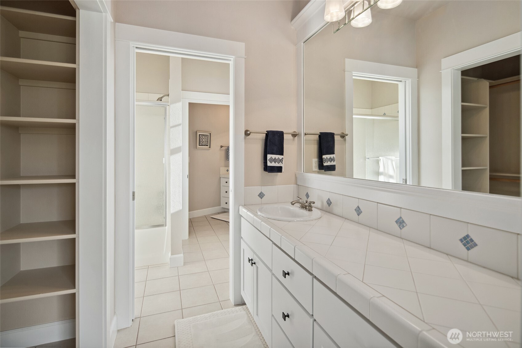 10000 NE 114th Circle , Vancouver, WA 98662