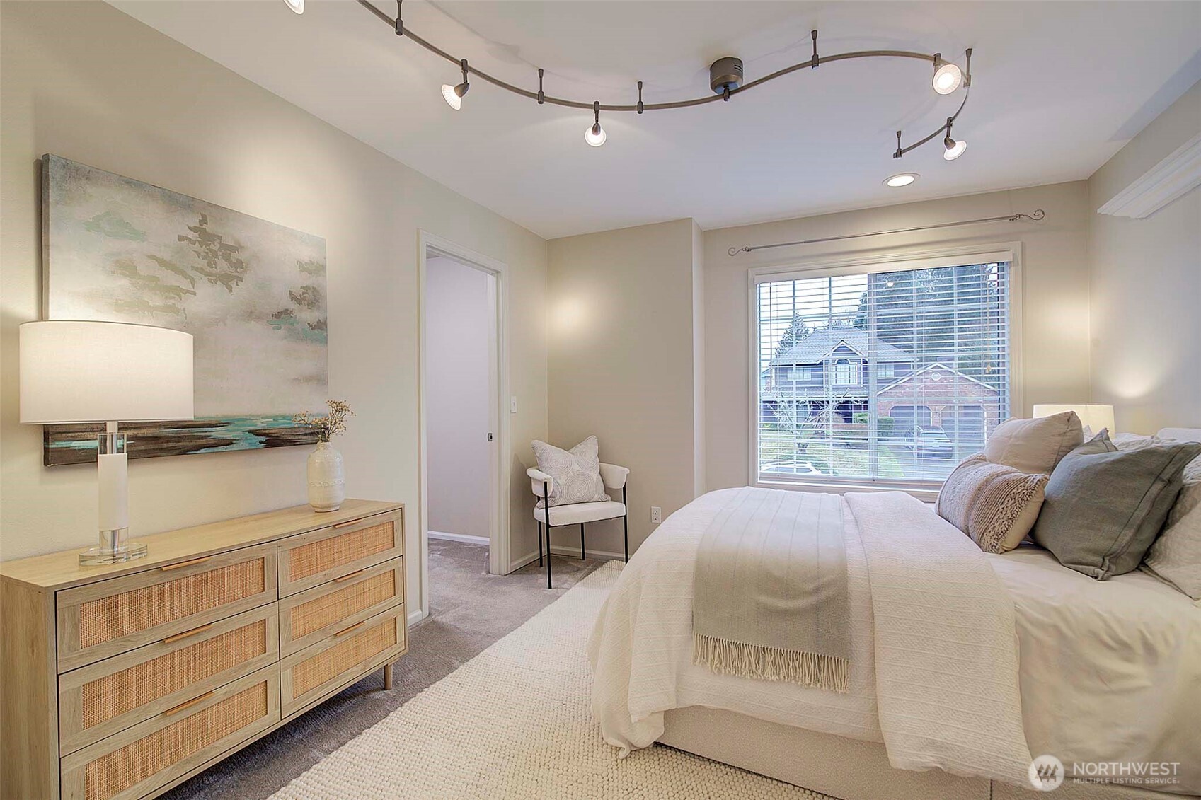 1845 230th Avenue NE, Sammamish, WA 98074