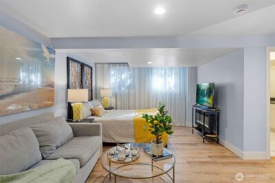 12046 12 Avenue NE, Seattle, WA 98125 - Photo 15