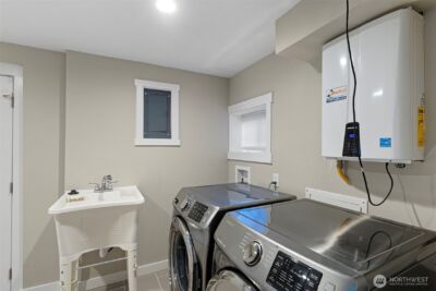 12046 12 Avenue NE, Seattle, WA 98125 - Photo 23