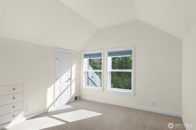 12046 12 Avenue NE, Seattle, WA 98125 - Photo 27