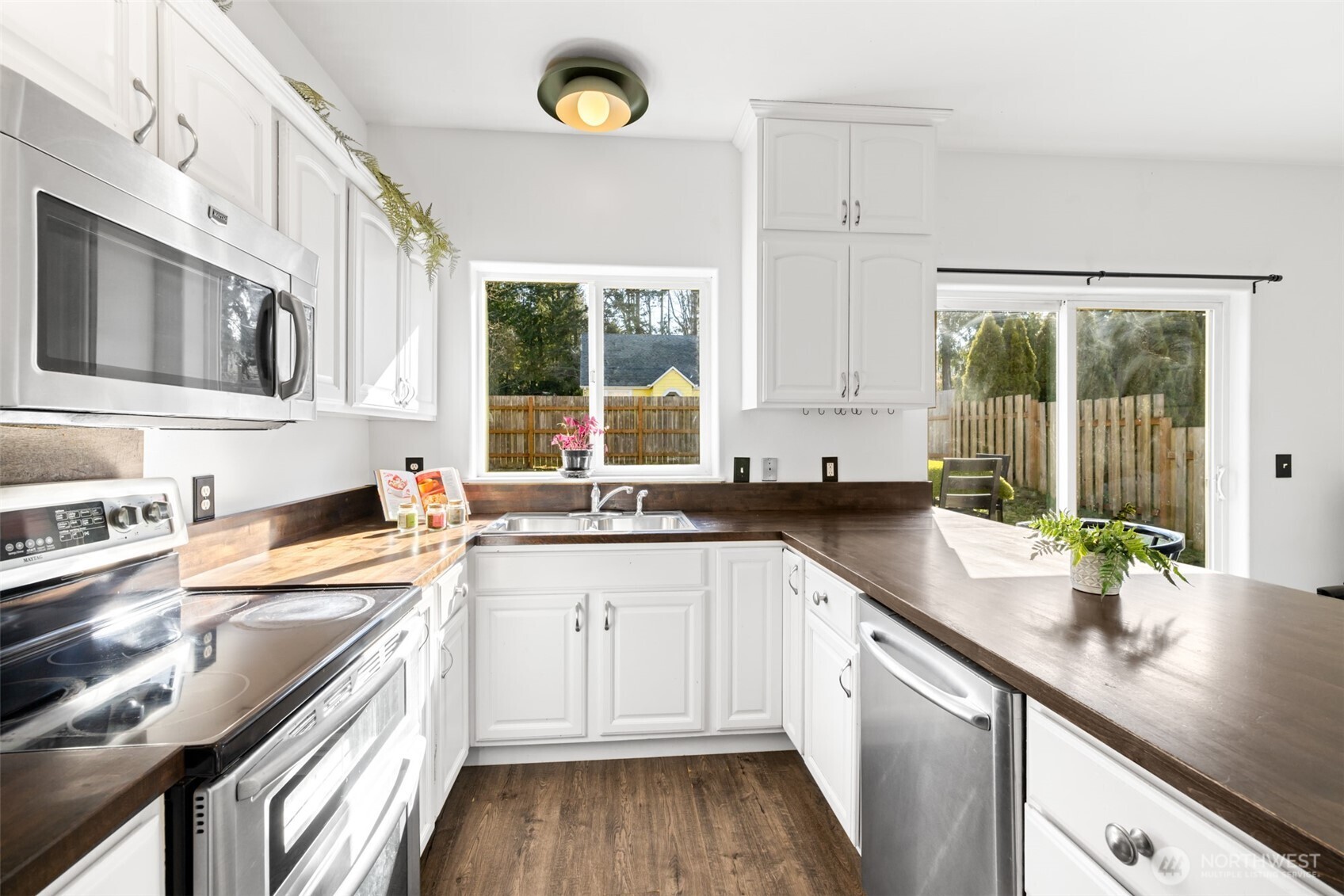 1018 CAMPBELL AVE , Port Angeles, WA 98362