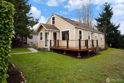 10633 21st Avenue SW, Seattle, WA 98146 - Photo 1