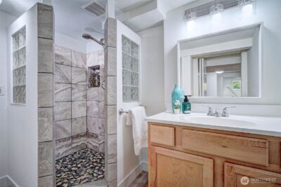 10633 21st Avenue SW, Seattle, WA 98146 - Photo 23