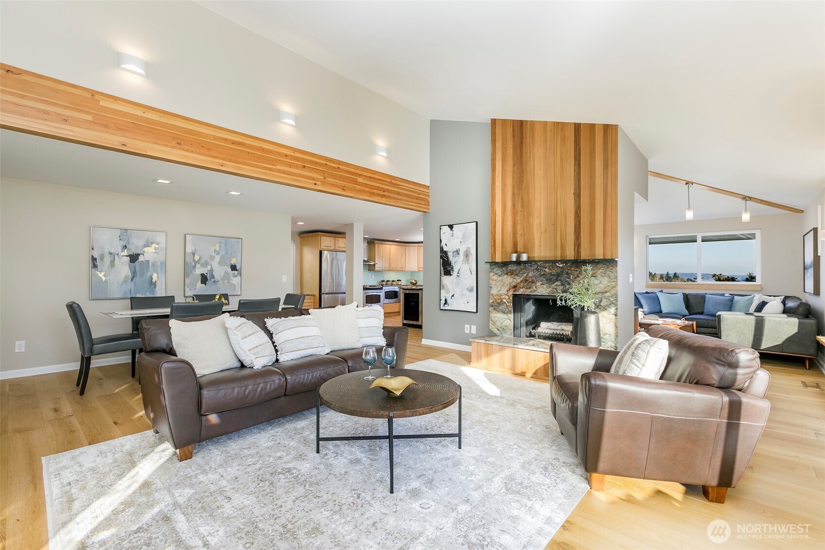 6001 60th Avenue NE, Seattle, WA 98115-7909