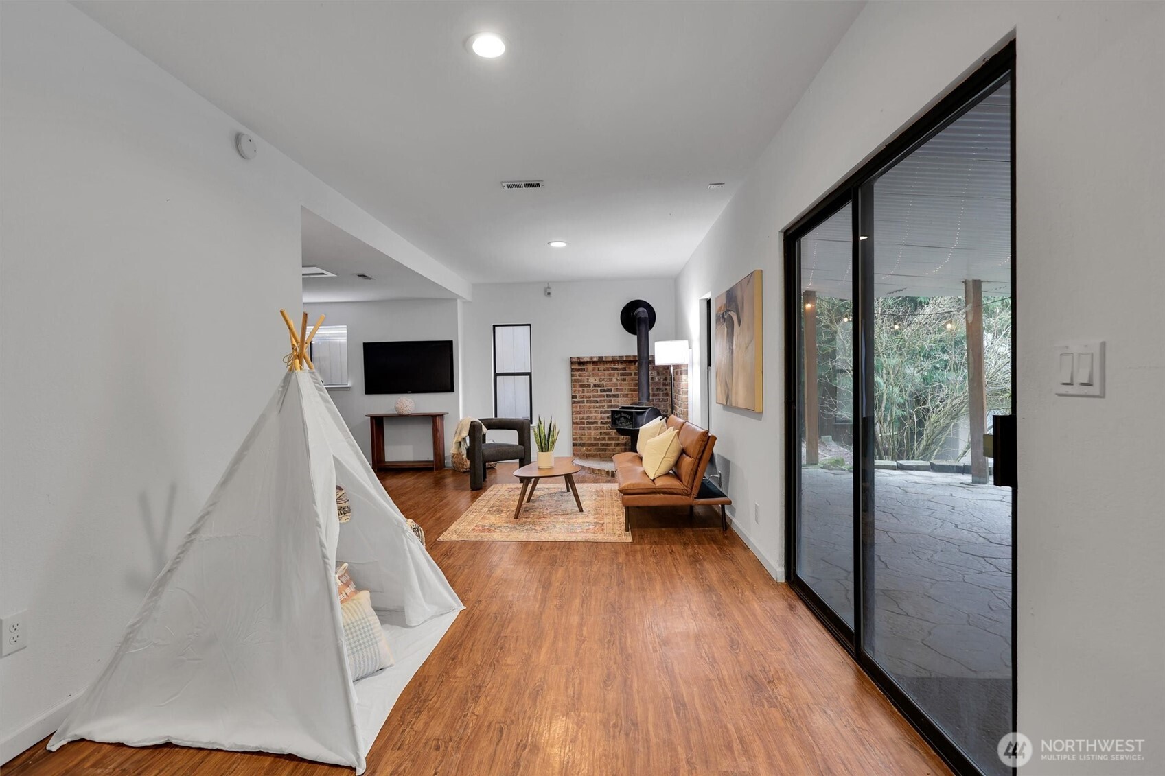 16825 17th Avenue SE, Bothell, WA 98012