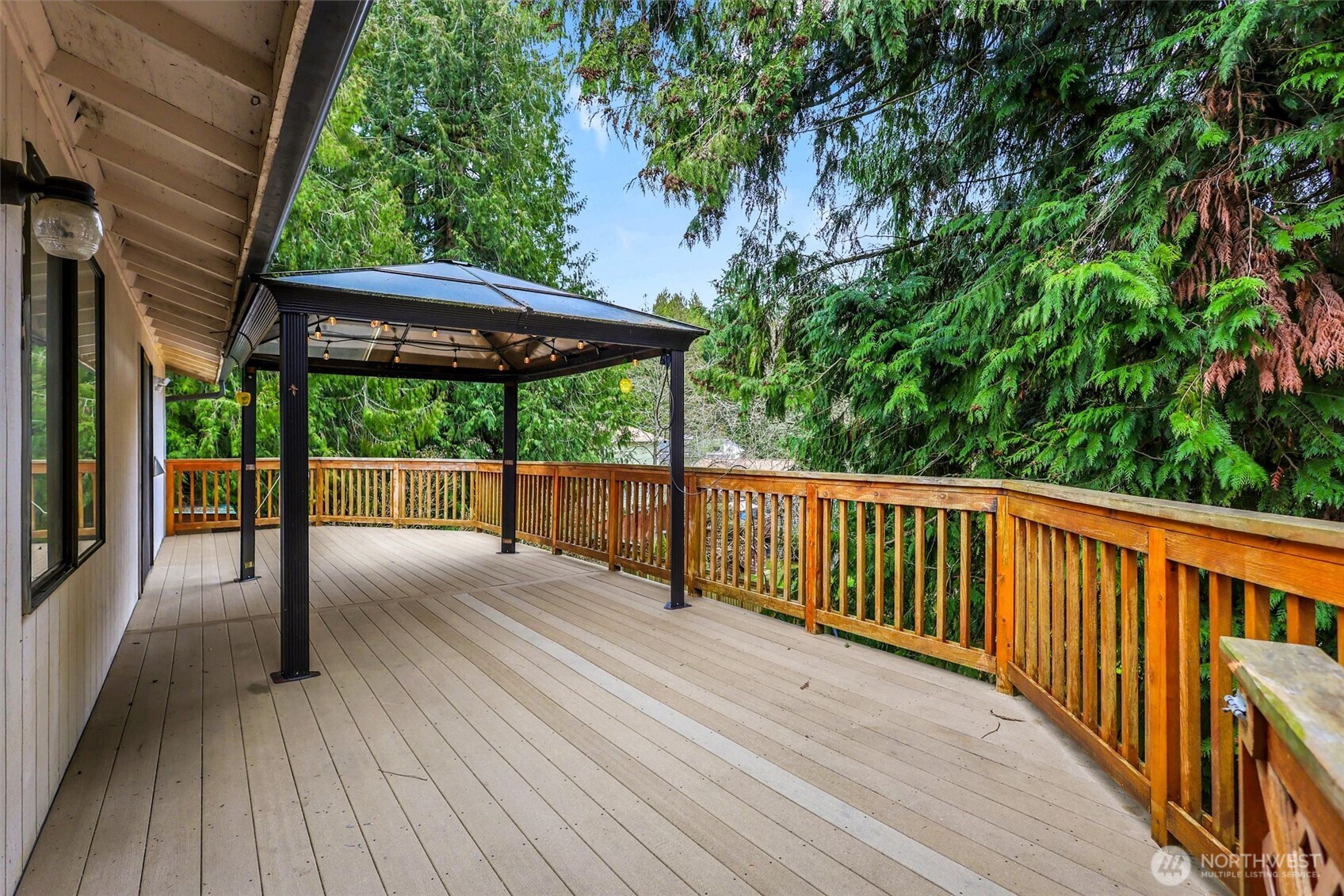 16825 17th Avenue SE, Bothell, WA 98012