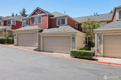 2840 139th Avenue SE #15, Bellevue, WA 98005