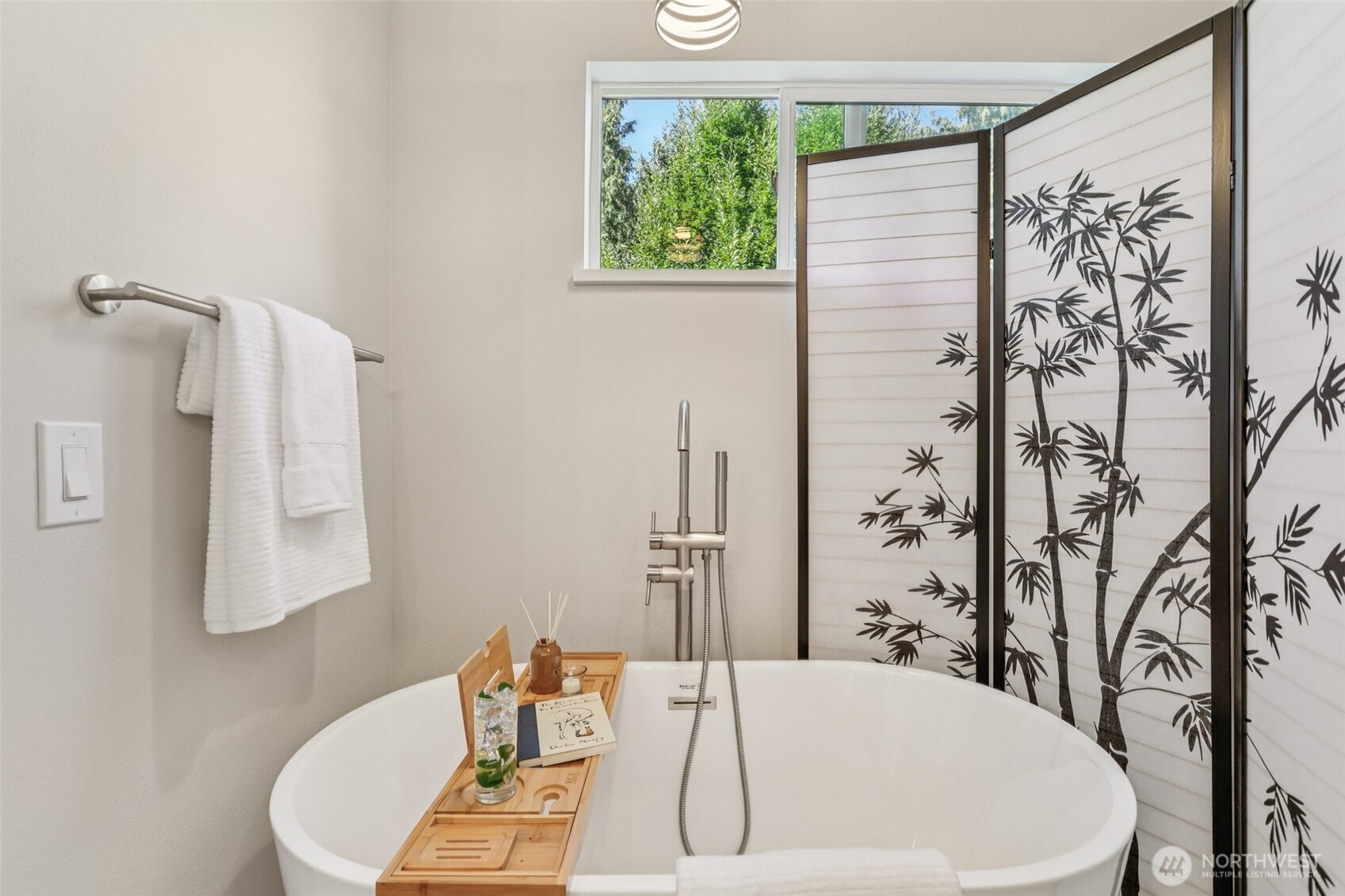 2840 139th Avenue SE #15, Bellevue, WA 98005