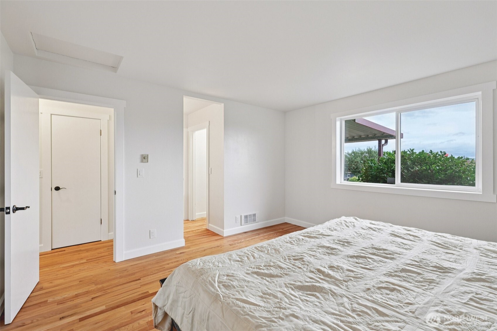 1518 Carol Street , Camano Island, WA 98282