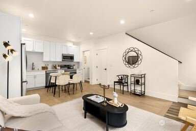 2411 SW 346th Street , Federal Way, WA 98023