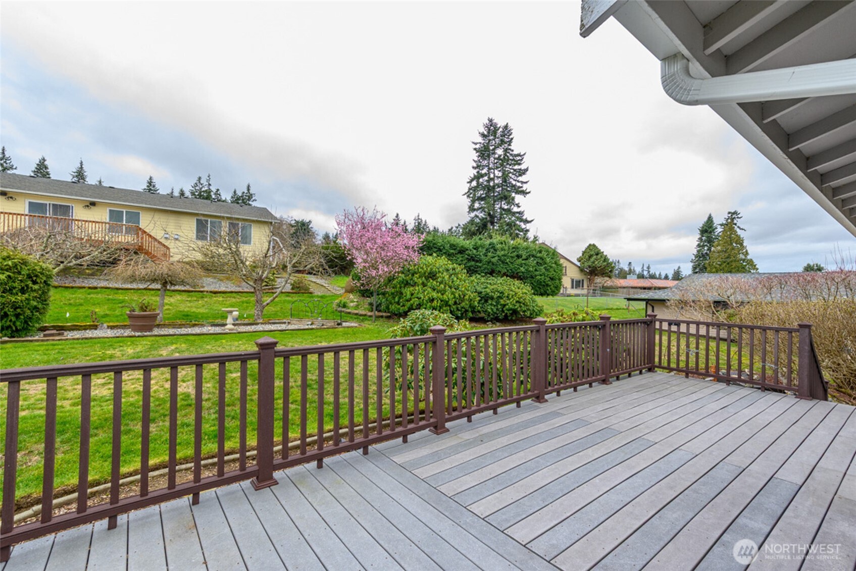 542 Dugualla Rd , Oak Harbor, WA 98277