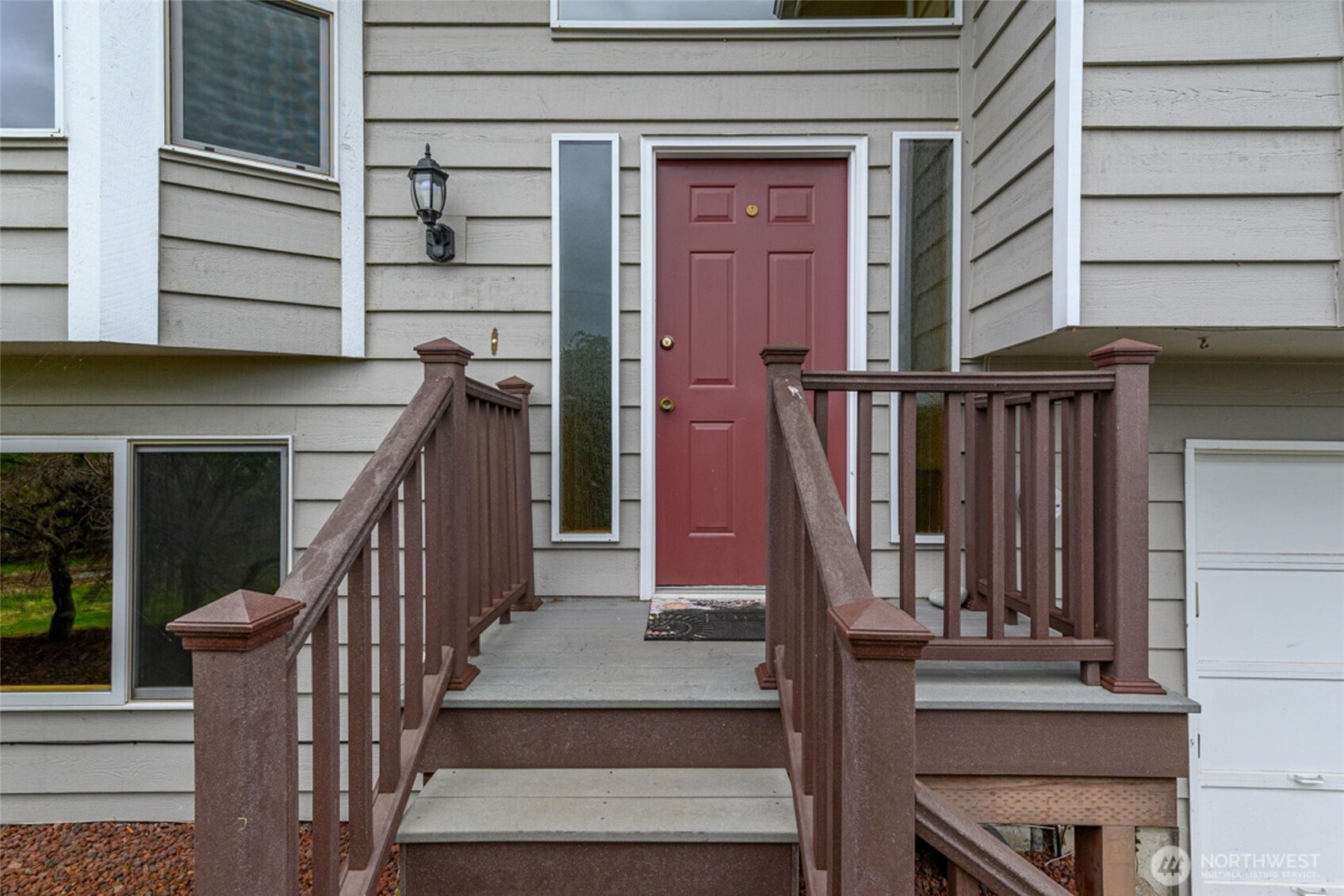 542 Dugualla Rd , Oak Harbor, WA 98277