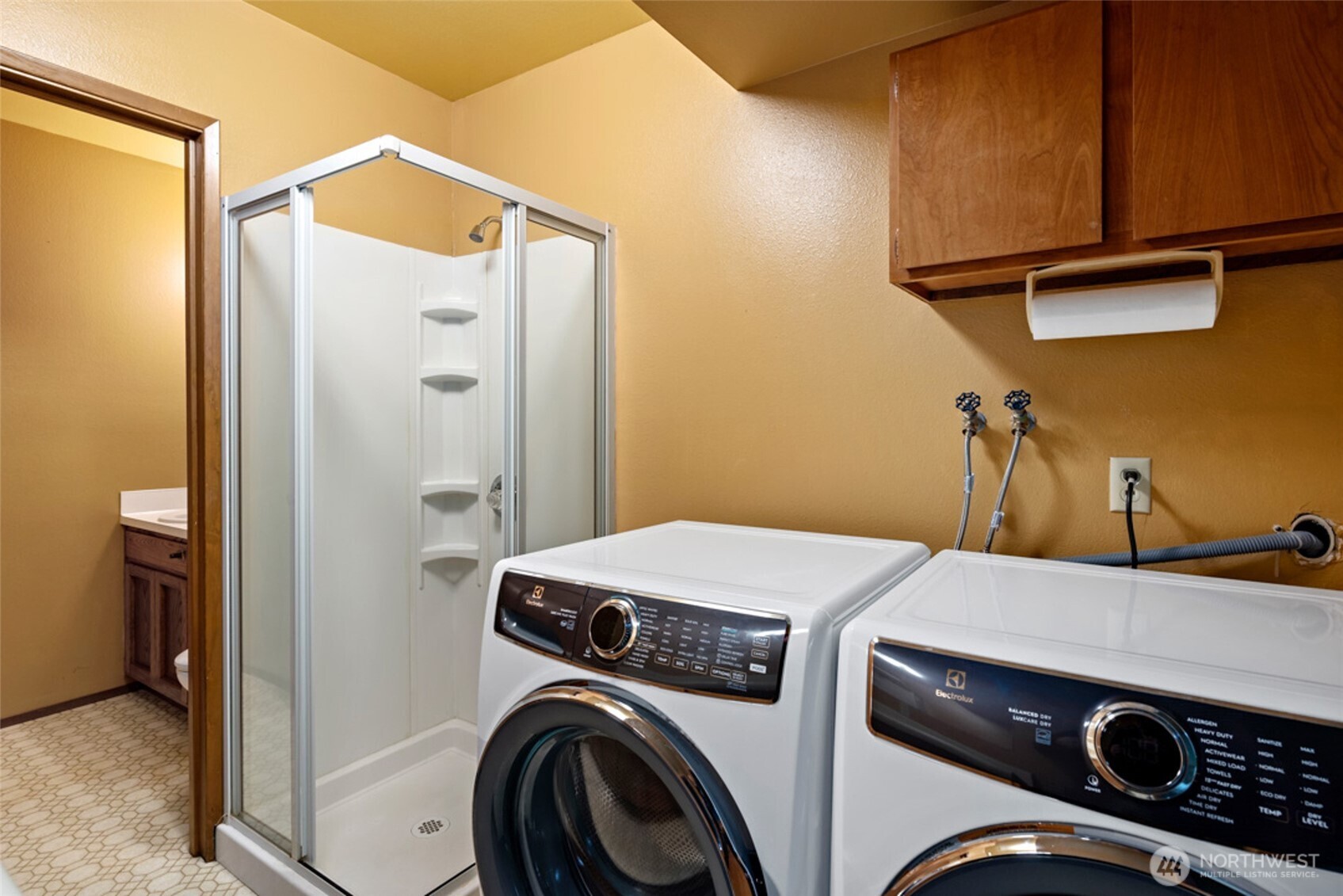 542 Dugualla Rd , Oak Harbor, WA 98277