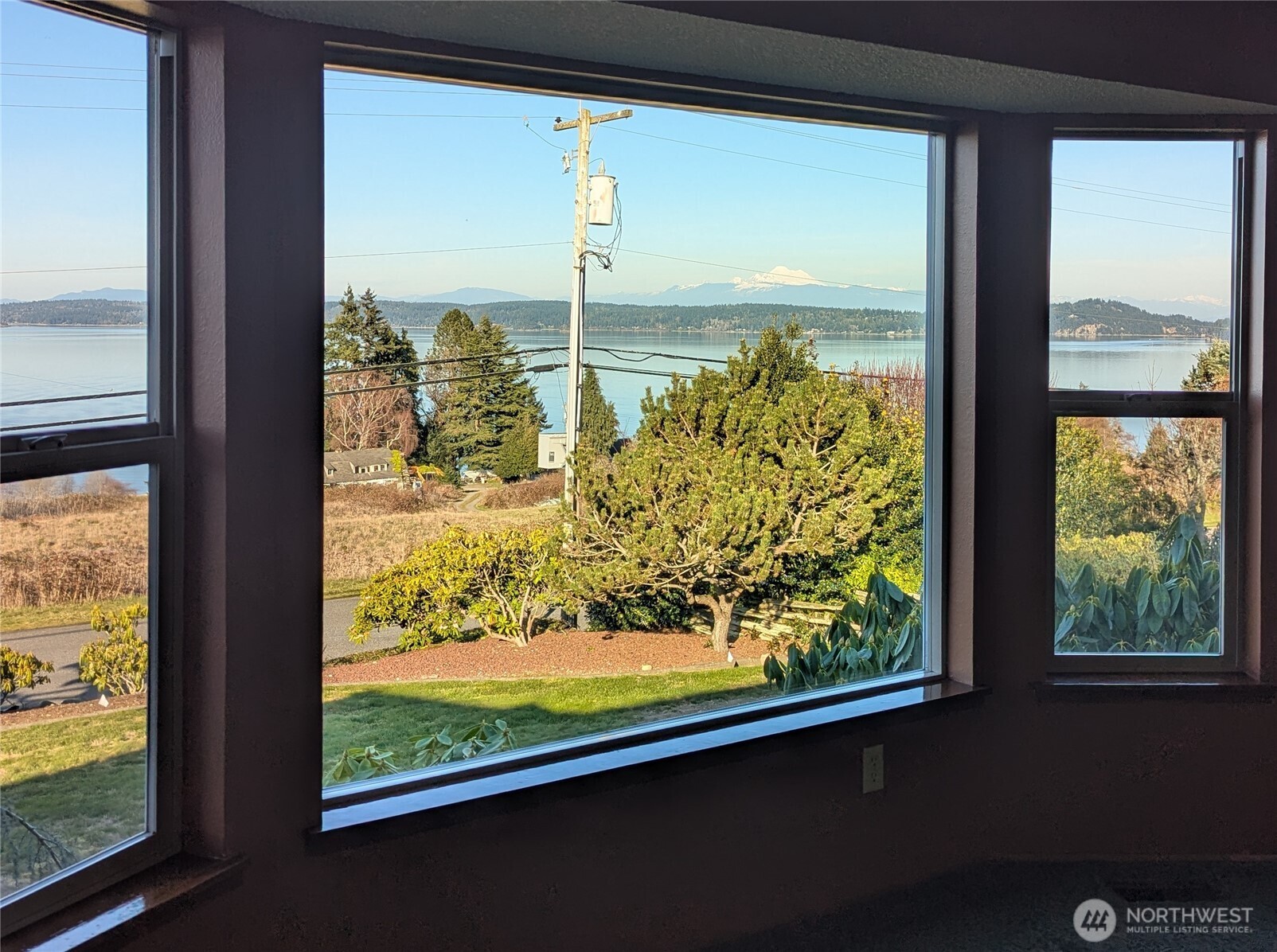 542 Dugualla Rd , Oak Harbor, WA 98277
