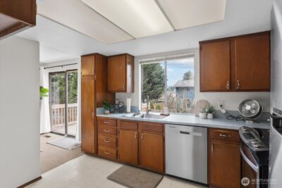 11305 W Ibberson Drive , Everett, WA 98208 - Photo 8