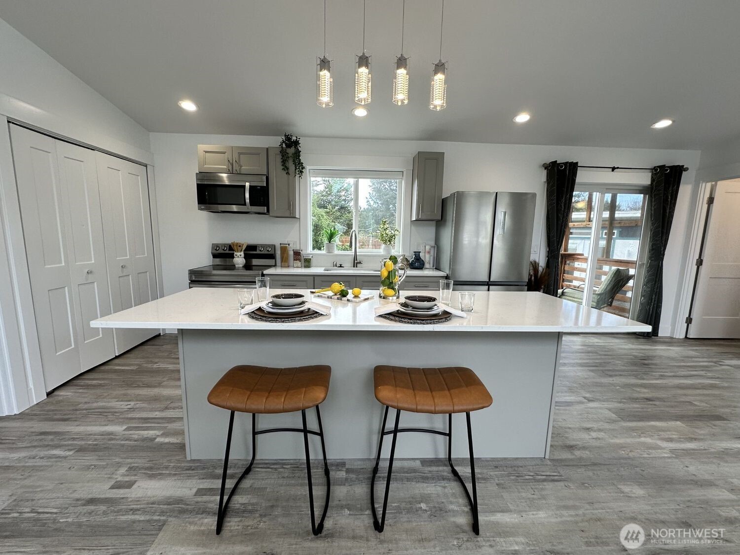 638 Rainbow Ct NE , Ocean Shores, WA 98569