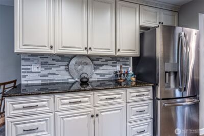 3614 West Tapps Drive E, Lake Tapps, WA 98391 - Photo 11