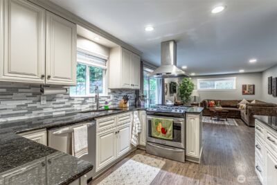 3614 West Tapps Drive E, Lake Tapps, WA 98391 - Photo 9