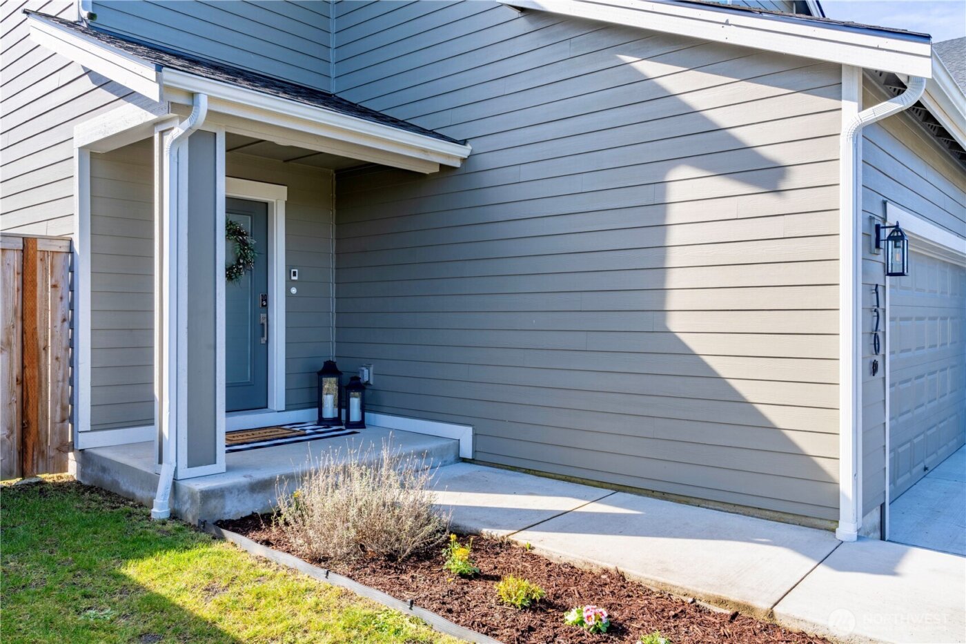 120 Valley Creek Drive , Port Angeles, WA 98362