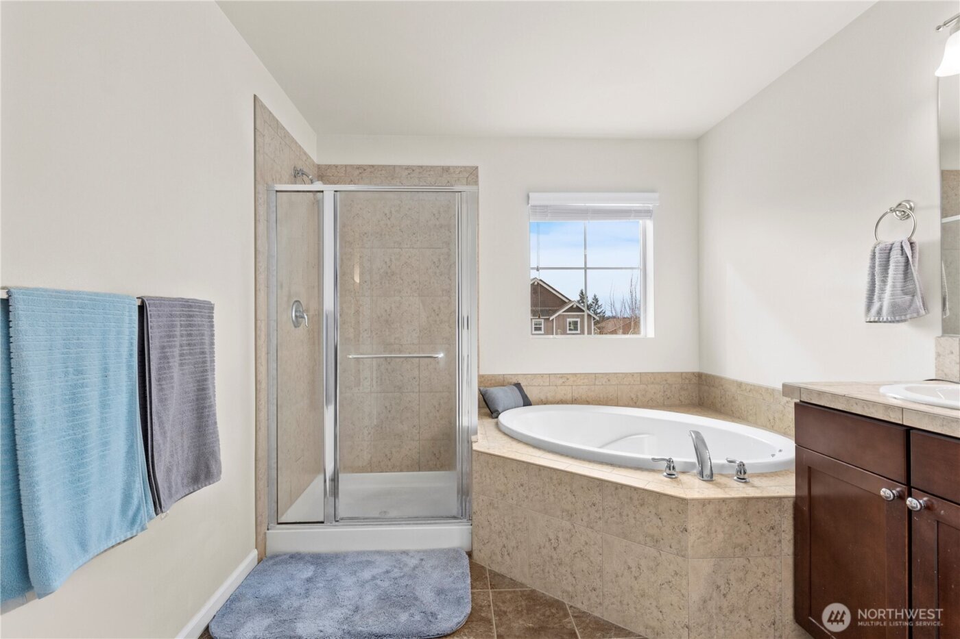 7913 152nd Street Ct E, Puyallup, WA 98375-8470