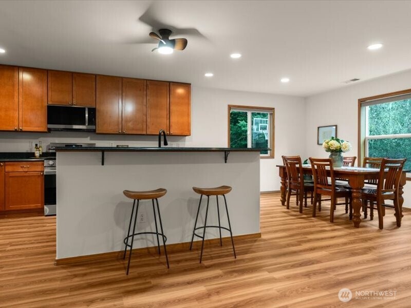 8100 231st Place NE, Redmond, WA 98053