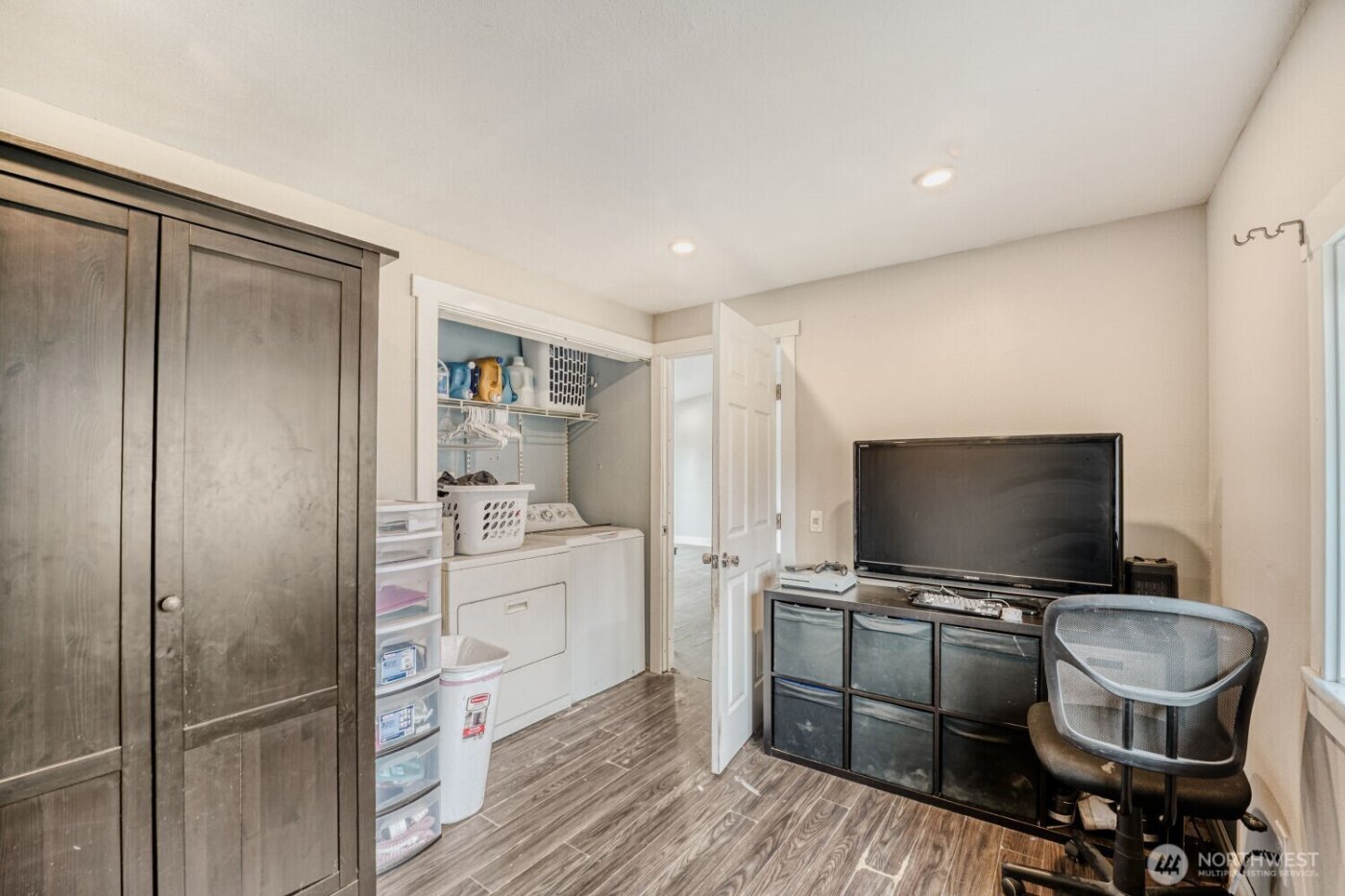 28015 22nd Avenue S, Federal Way, WA 98003-9278