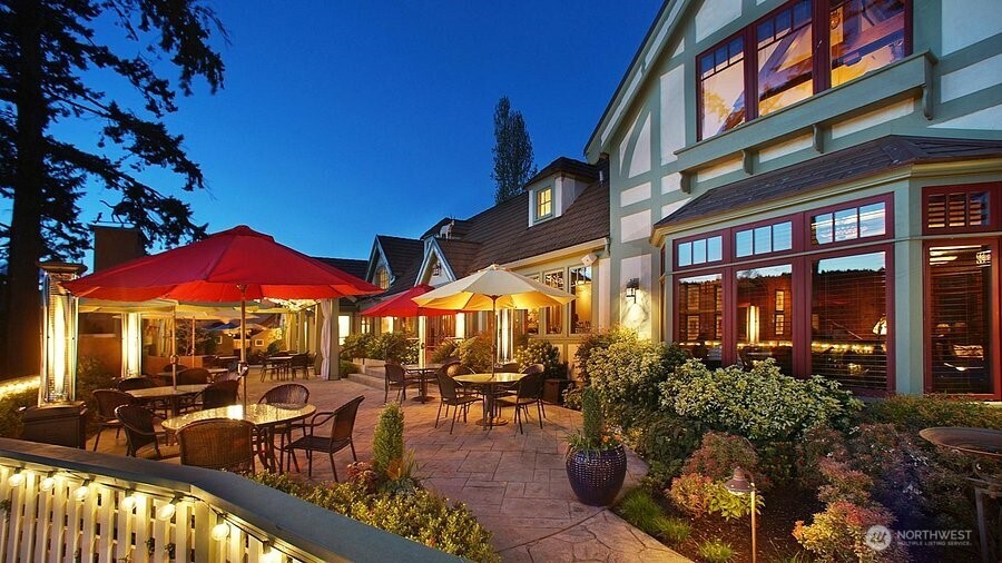 4566 Flying Goat Avenue NE #C220, Bainbridge Island, WA 98110