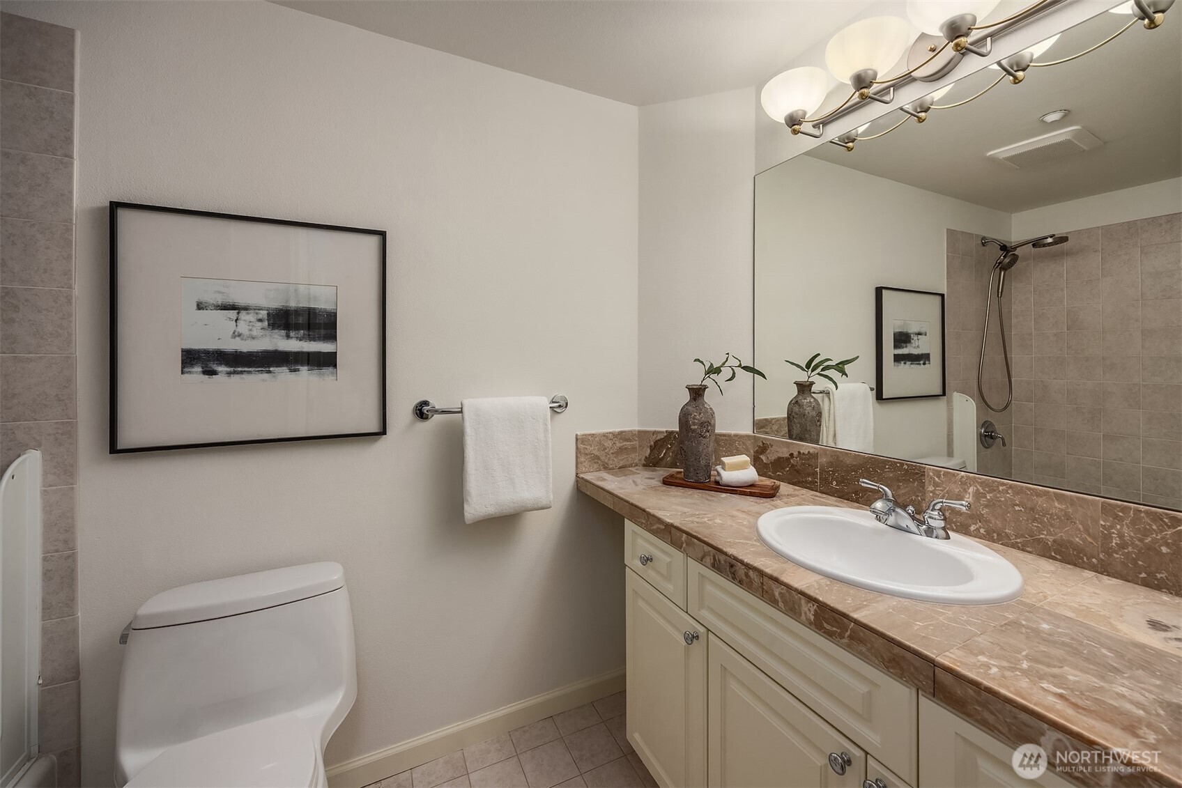 316 5th Avenue #102, Kirkland, WA 98033