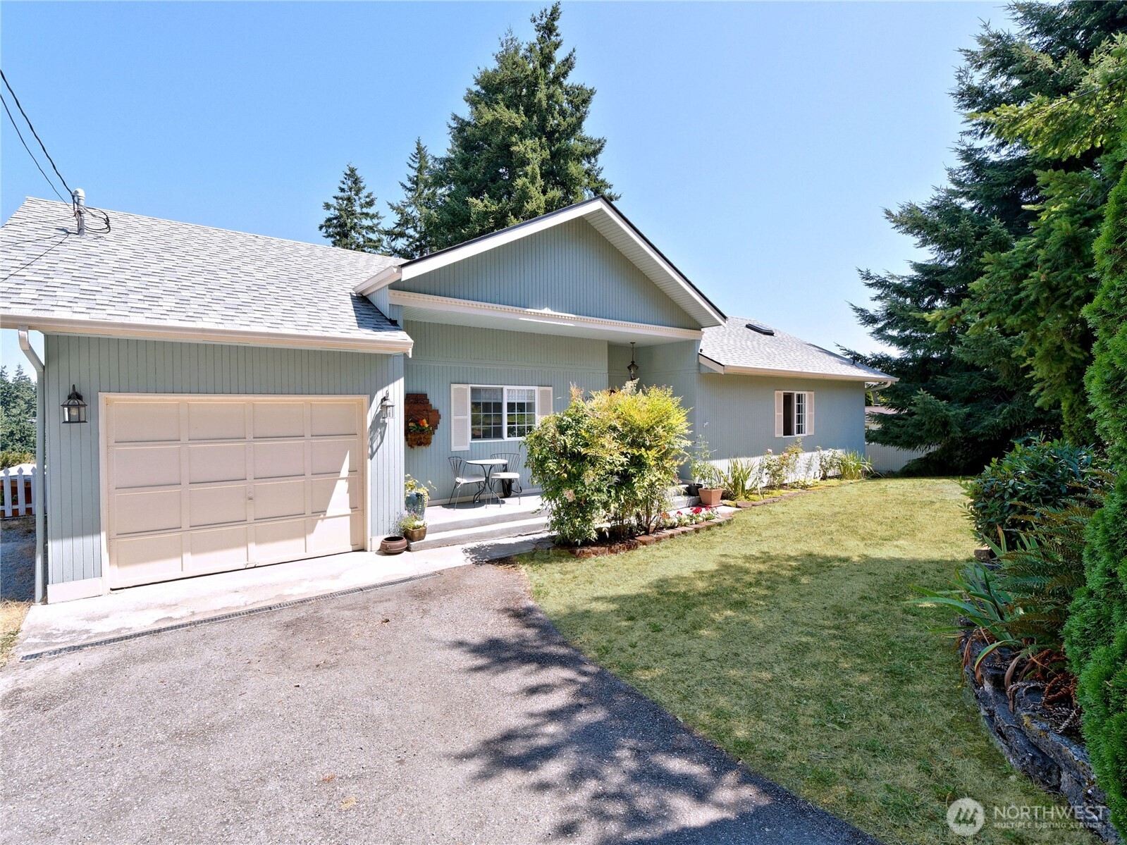 1273 SE Camano Drive , Camano Island, WA 98282