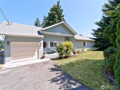 1273 SE Camano Drive , Camano Island, WA 98282