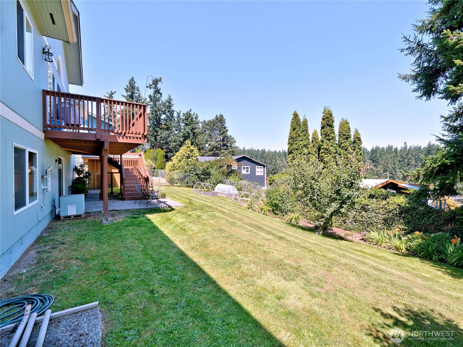 1273 SE Camano Drive , Camano Island, WA 98282
