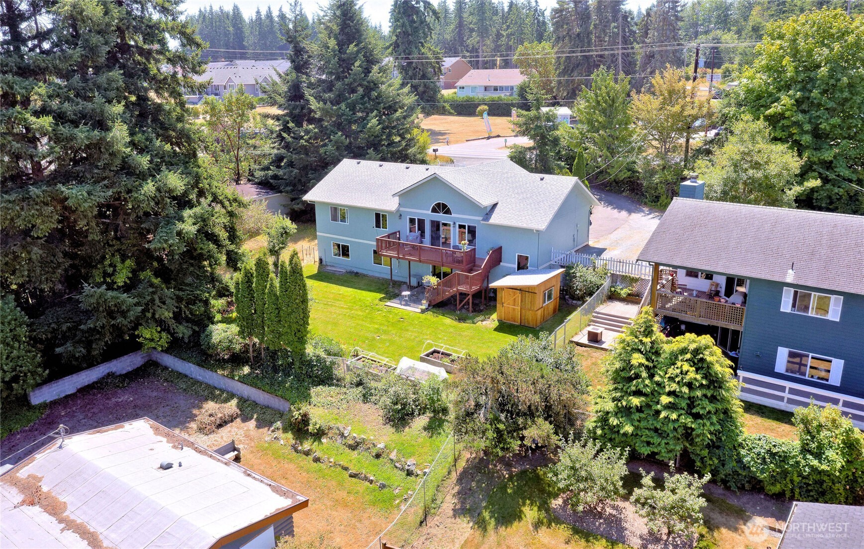 1273 SE Camano Drive , Camano Island, WA 98282