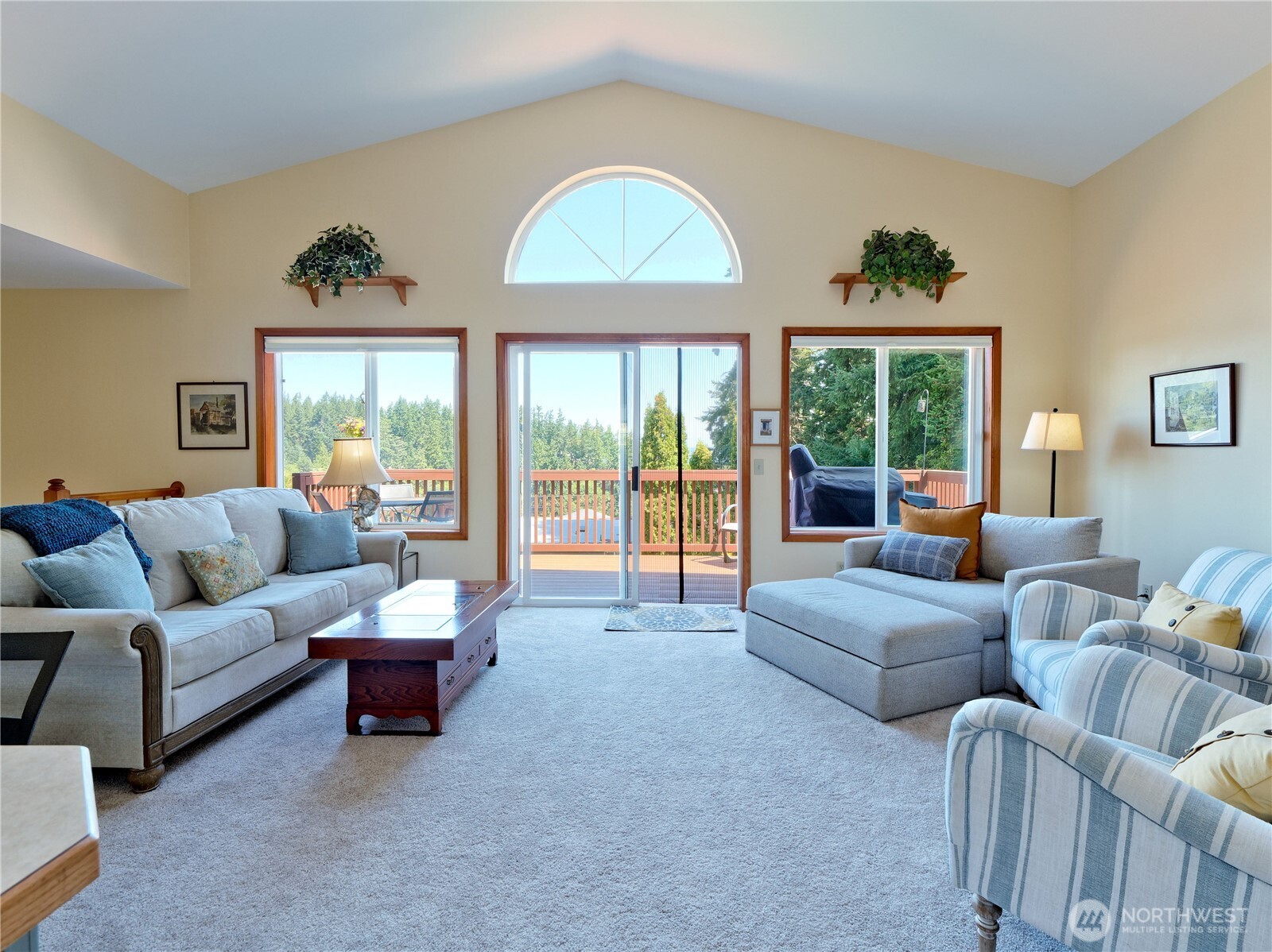 1273 SE Camano Drive , Camano Island, WA 98282