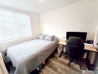 4709 B 8th Avenue NE, Seattle, WA 98105 - Photo 9