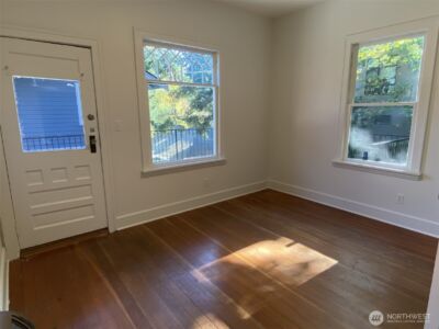 2611 3rd Avenue W, Seattle, WA 98119 - Photo 11