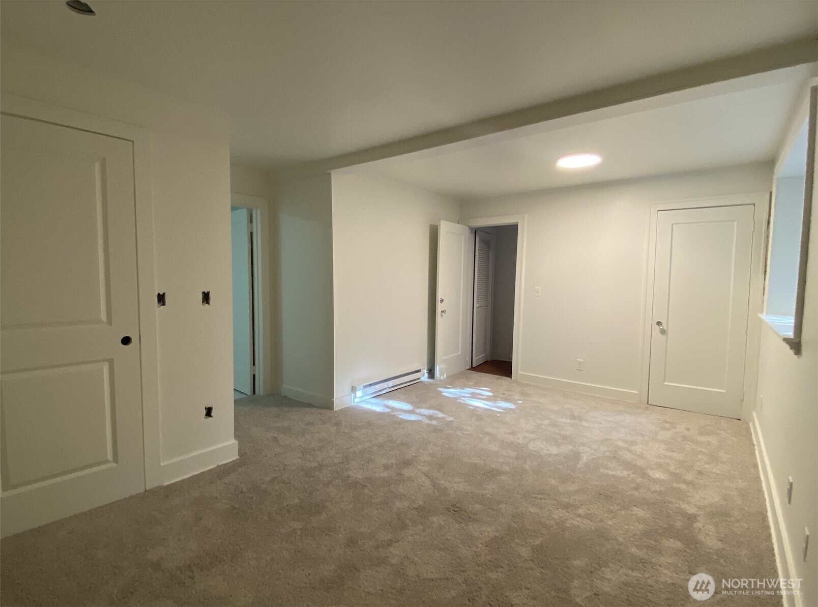 2611 3rd Avenue W, Seattle, WA 98119