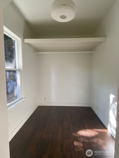 2611 3rd Avenue W, Seattle, WA 98119 - Photo 9