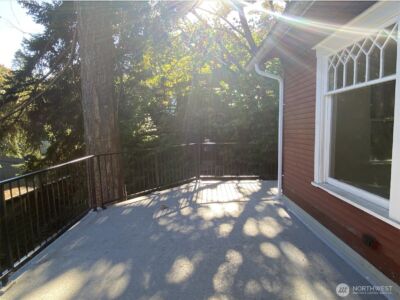 2611 3rd Avenue W, Seattle, WA 98119 - Photo 10