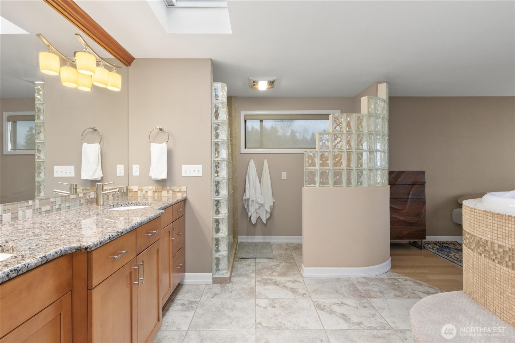 505 S Marine Hills Way , Federal Way, WA 98003