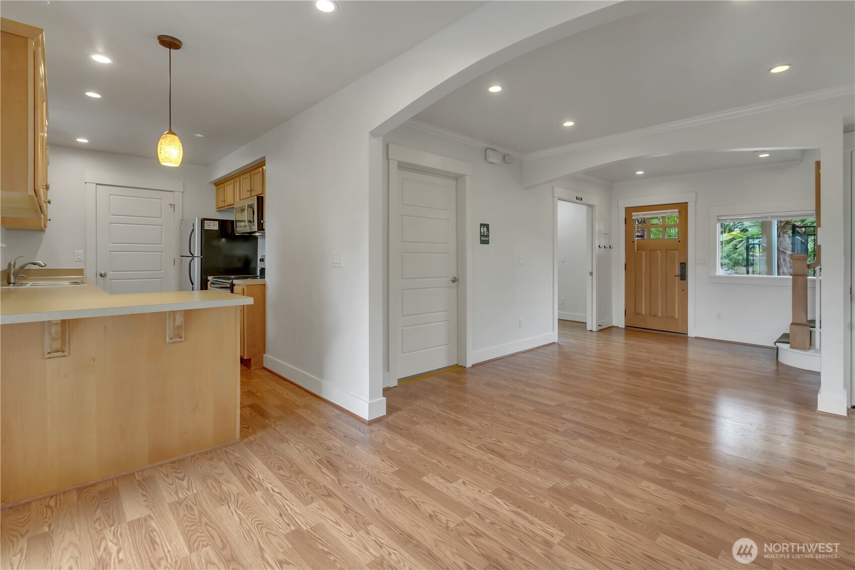 4945 N Pearl Street , Ruston, WA 98407-3119