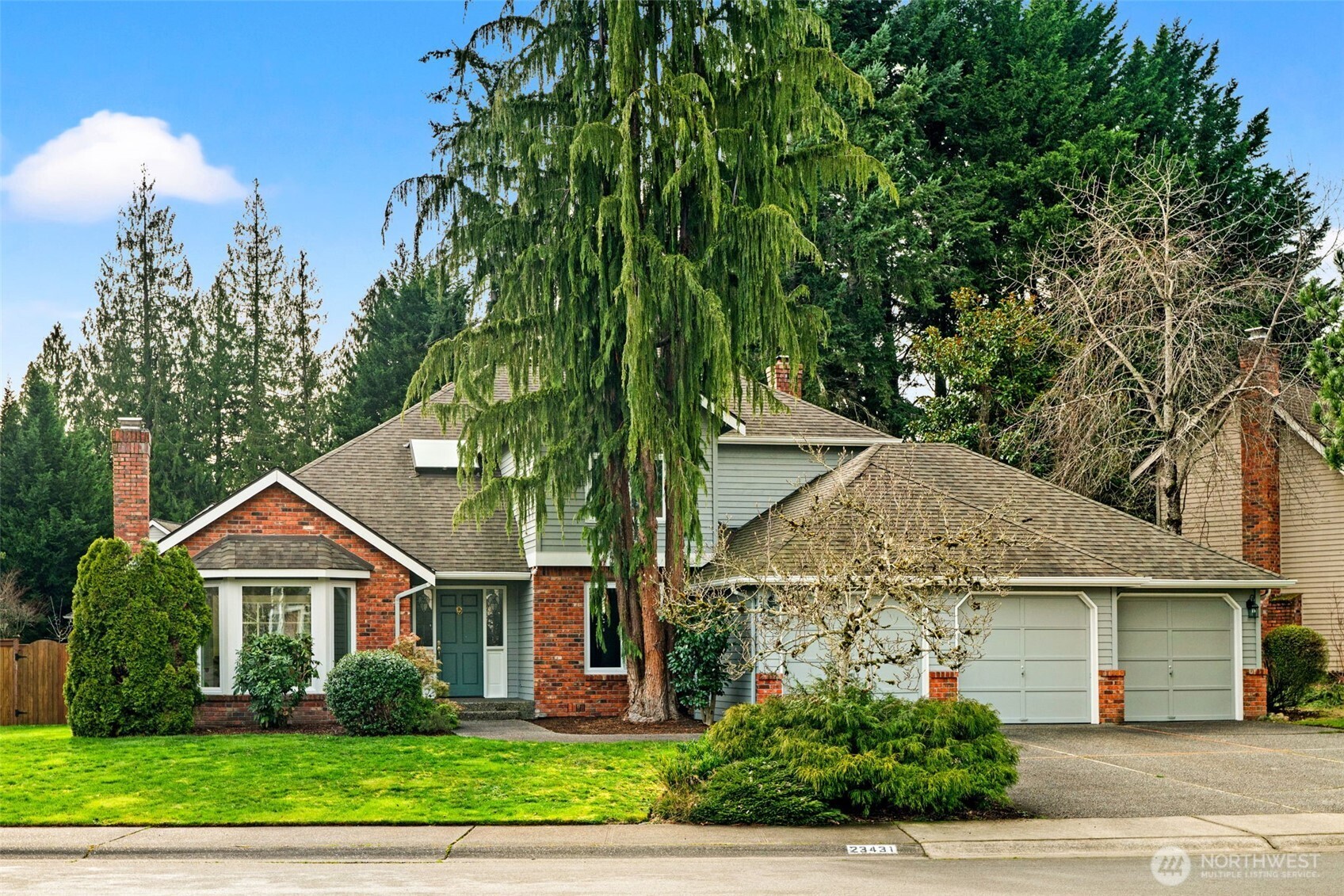 23431 NE 23rd Street , Sammamish, WA 98074-4439