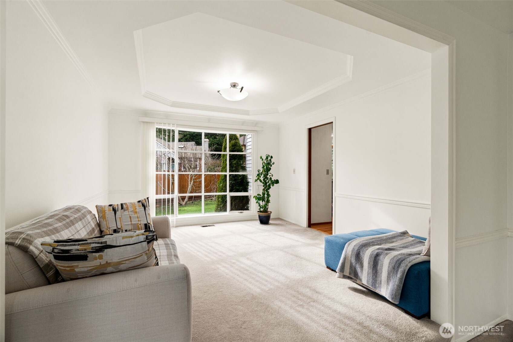 23431 NE 23rd Street , Sammamish, WA 98074-4439