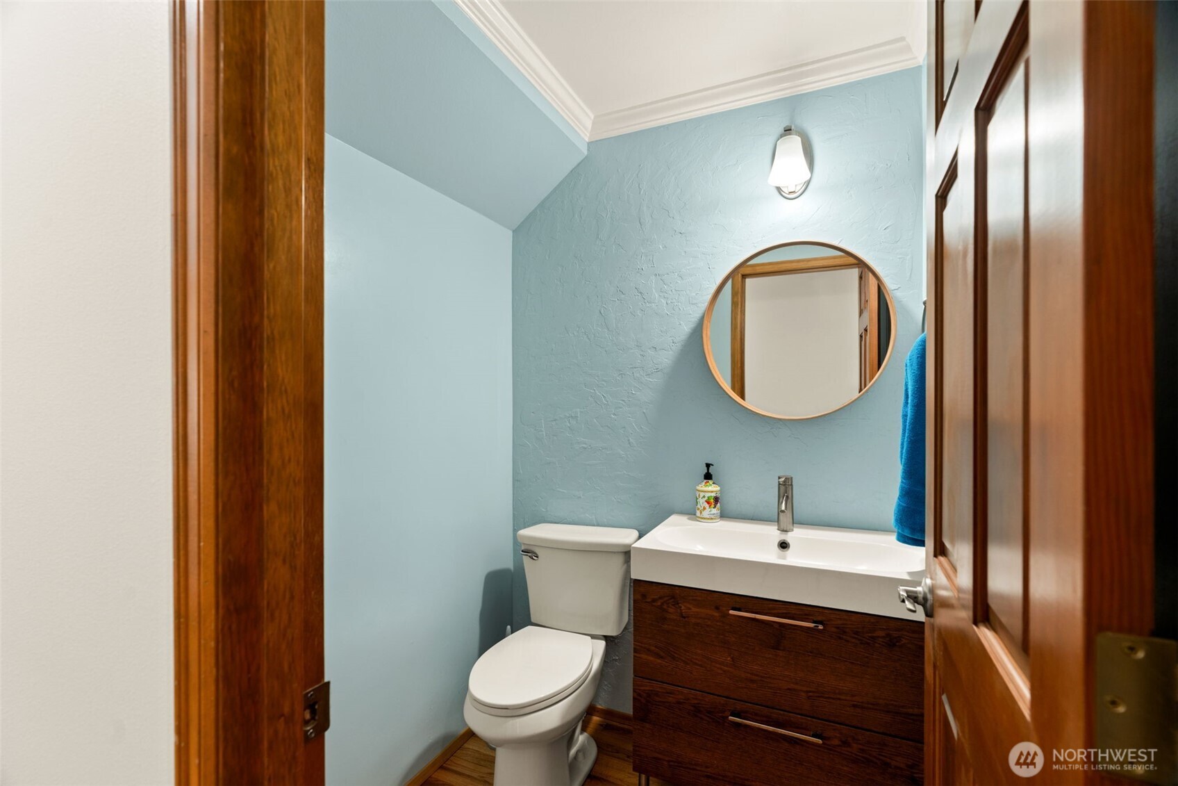 23431 NE 23rd Street , Sammamish, WA 98074-4439