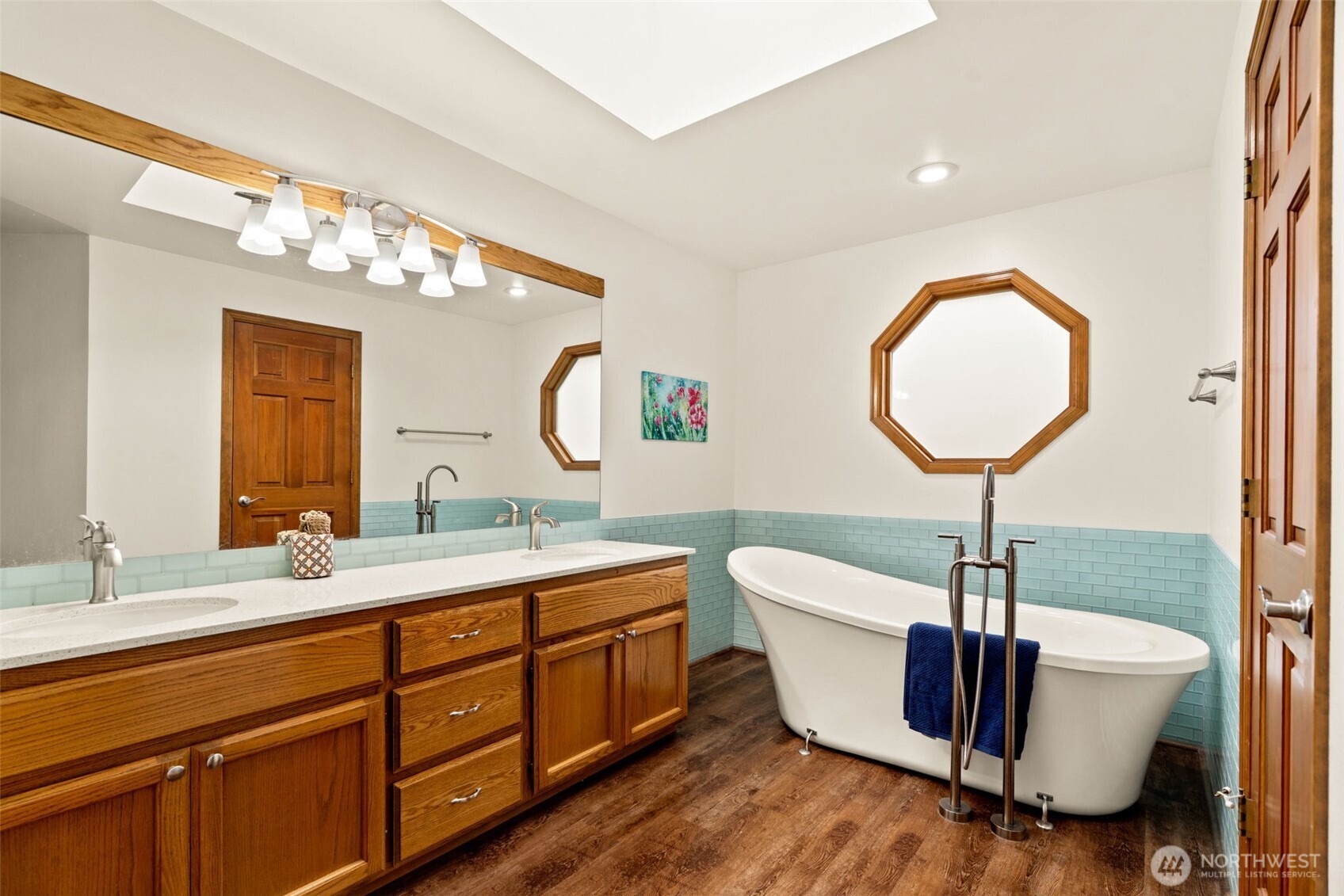 23431 NE 23rd Street , Sammamish, WA 98074-4439