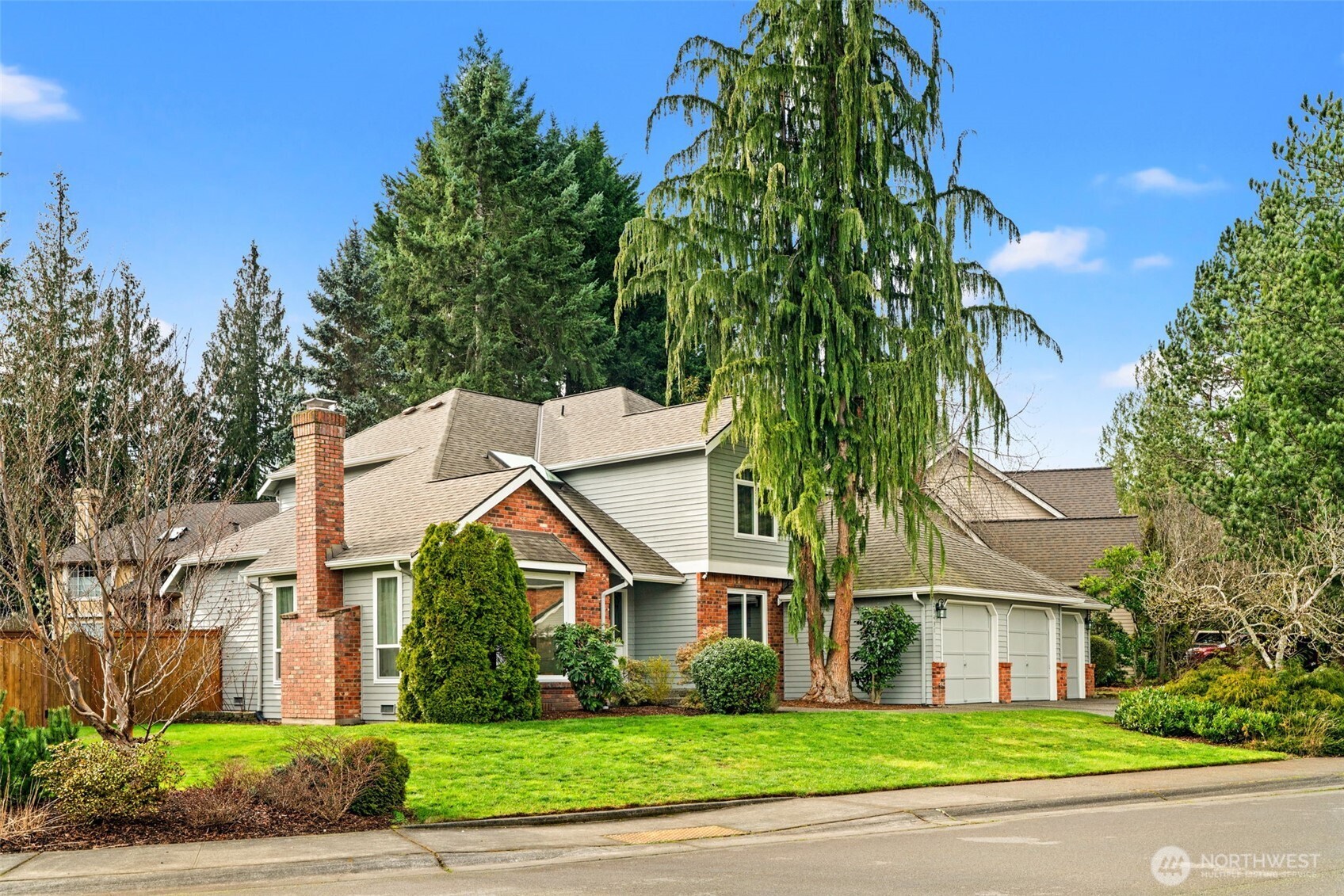 23431 NE 23rd Street , Sammamish, WA 98074-4439