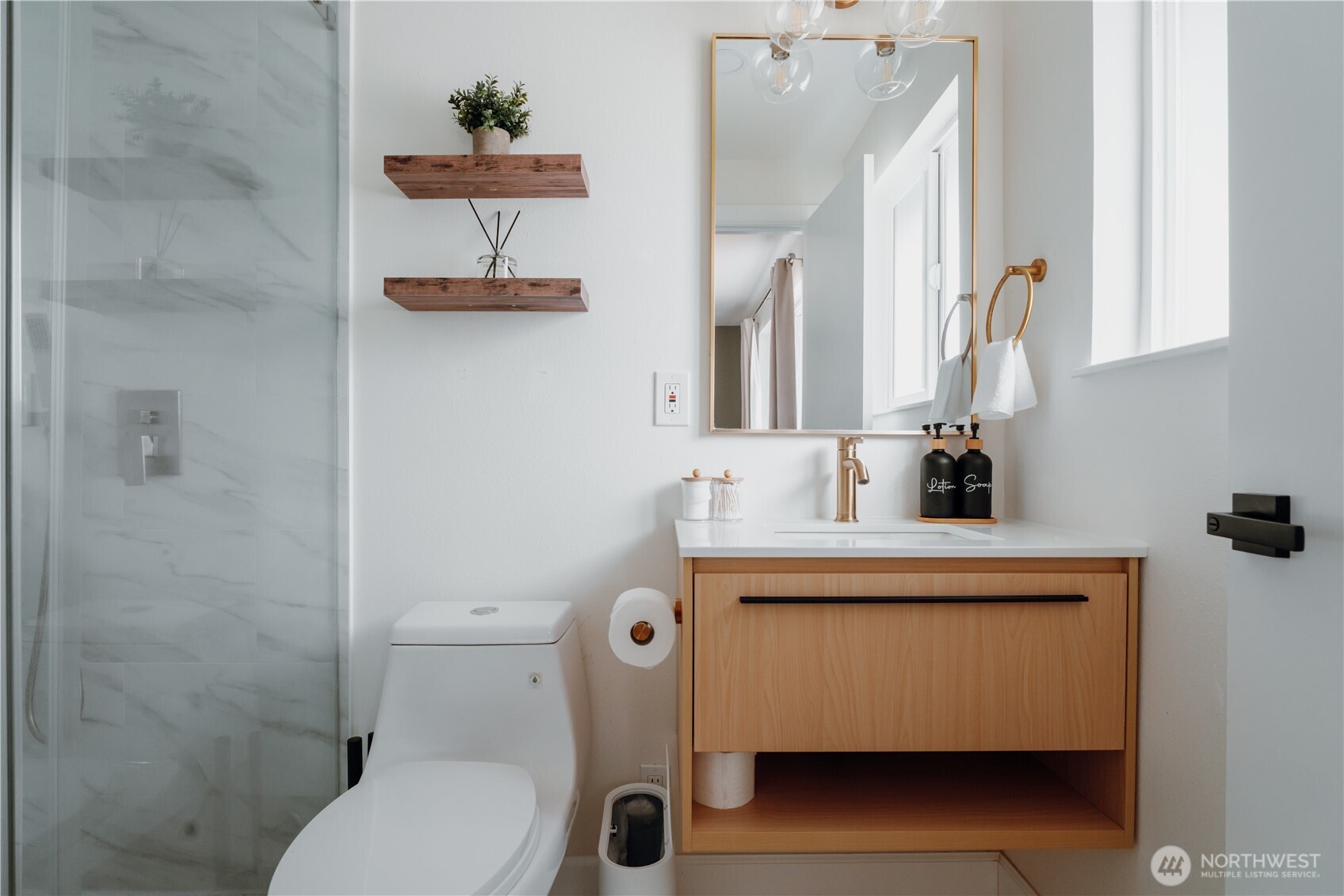 1738 Whitman Avenue NE, Renton, WA 98059