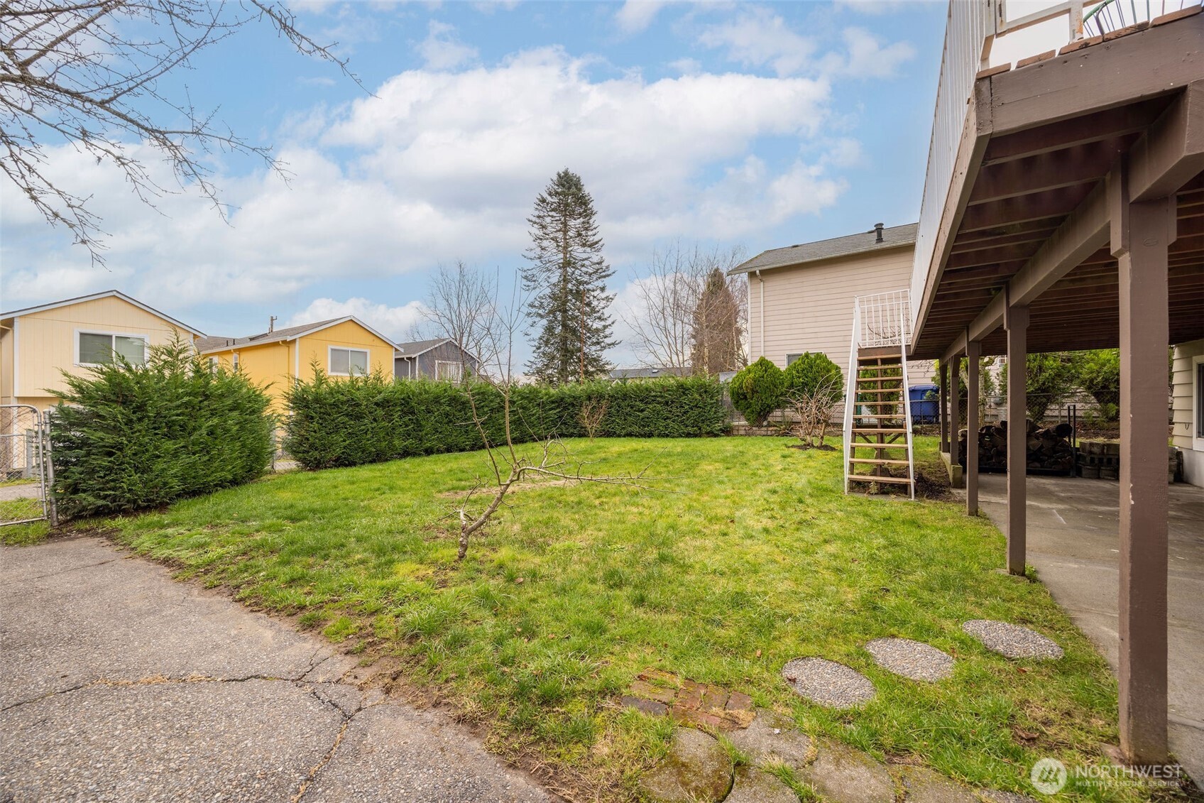 10020 18th Avenue SW, Seattle, WA 98146-3712