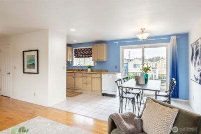 10020 18th Avenue SW, Seattle, WA 98146-3712 - Photo 4