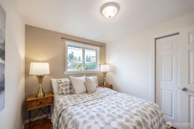 10020 18th Avenue SW, Seattle, WA 98146-3712 - Photo 10